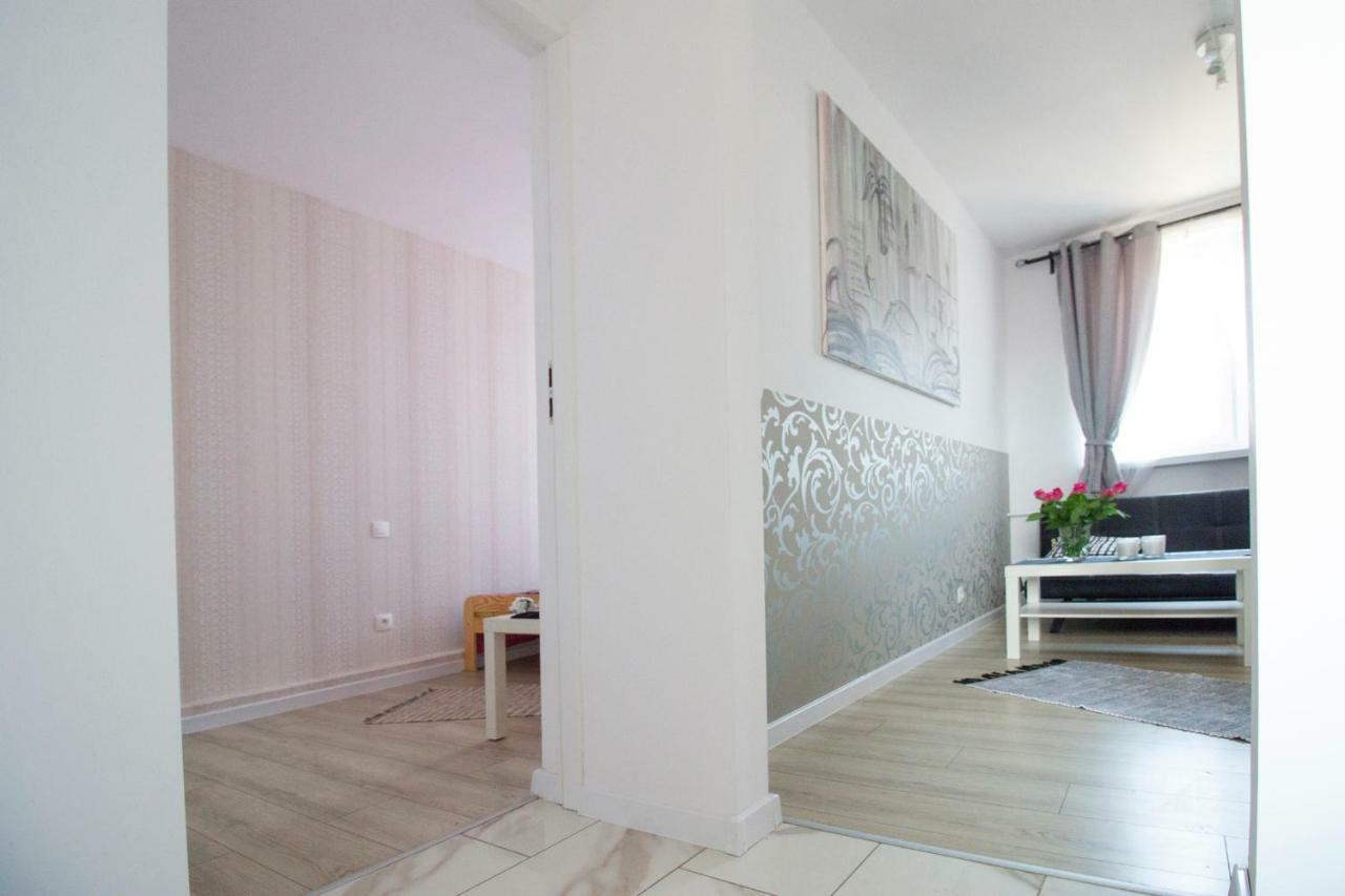 Niebianski Apartament Rzeszów Esterno foto