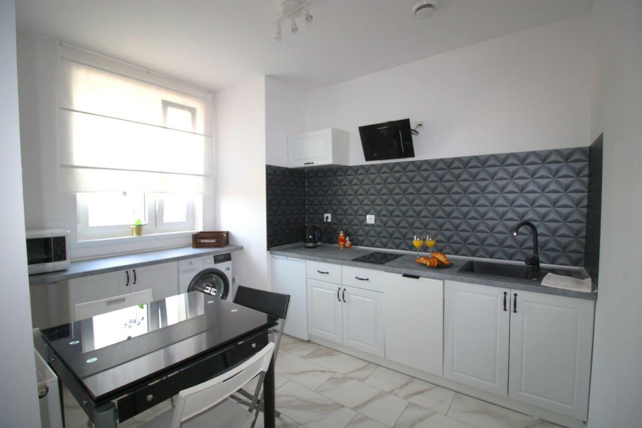 Niebianski Apartament Rzeszów Esterno foto