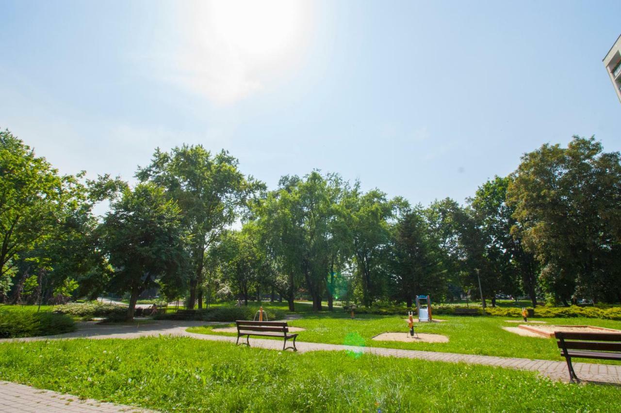 Niebianski Apartament Rzeszów Esterno foto